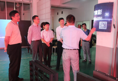 常州大學(xué)黨委浦玉忠、副校長芮國強，常州市政協(xié)副主席、三會會長顧森賢，常州市中小企業(yè)促進中心主任胥加祥等領(lǐng)導(dǎo)來我司參觀考察